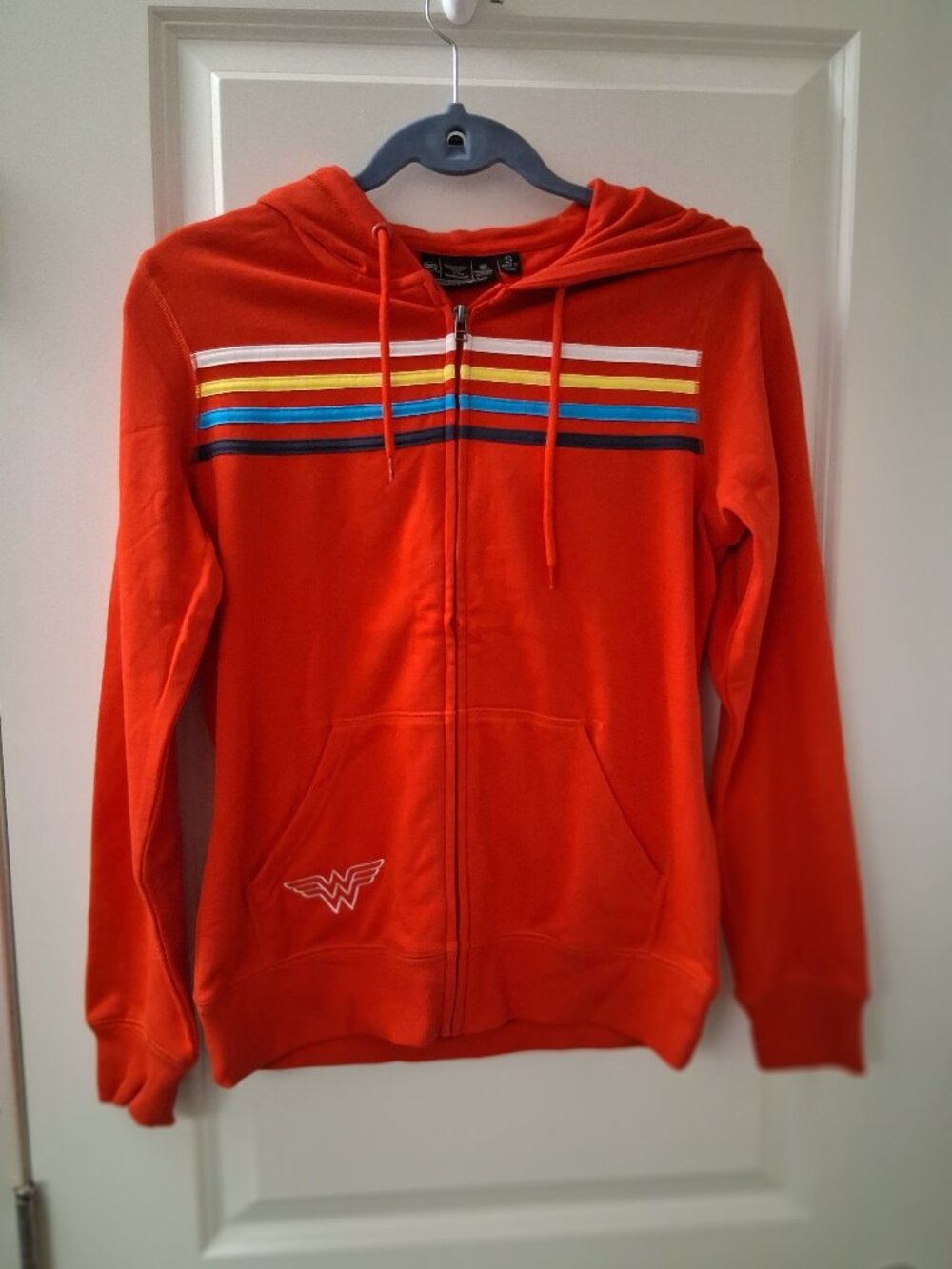 Wonder Woman Retro 5 stripe full Zip Hoodie Red Size Small